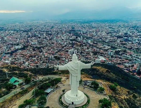 El Cristo mas grande del mundo en Cochabamba, Bolivia