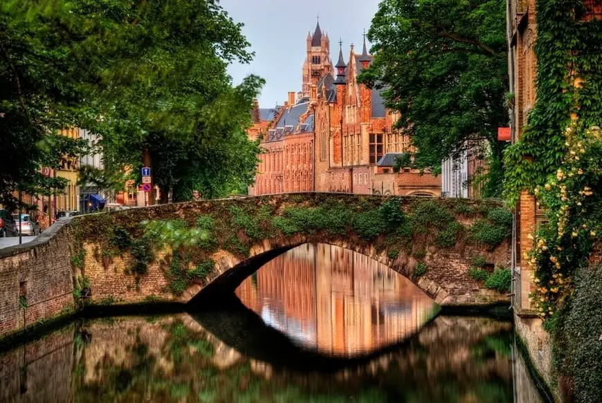 Brujas, ciudad de cuento de hadas