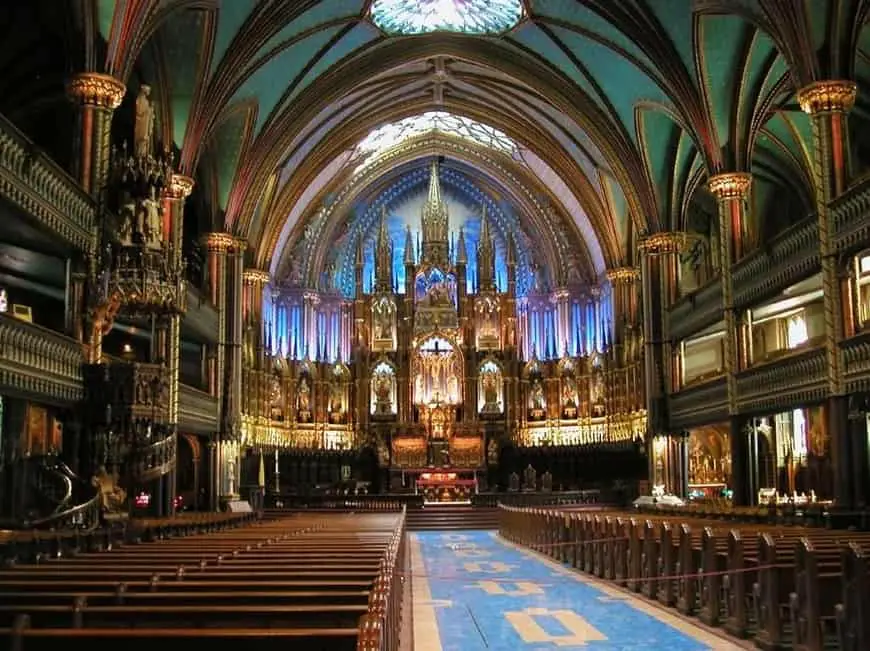 Interior de la Catedral de Notre Dame París