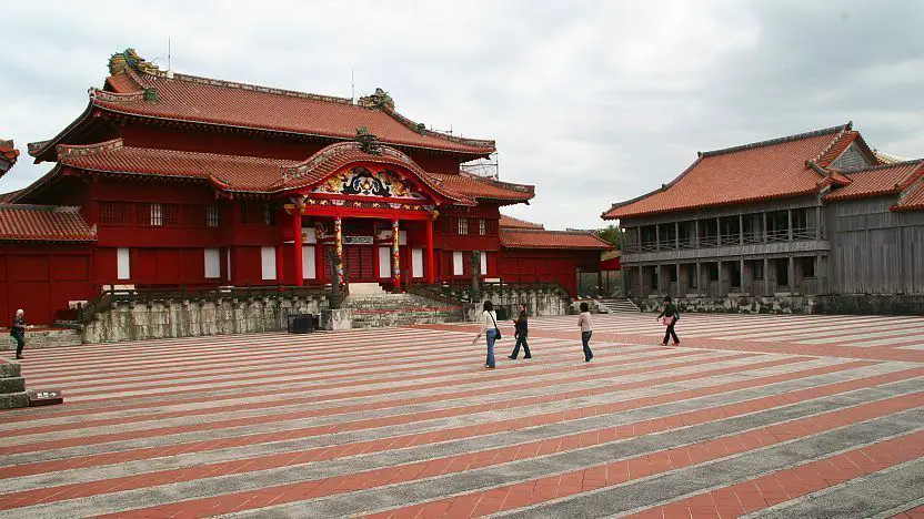 El histórico Castillo Shuro en Okinawa Japón