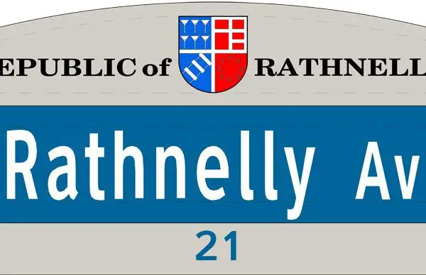 Placa anunciando una calle de la República de Rathnelly en Toronto