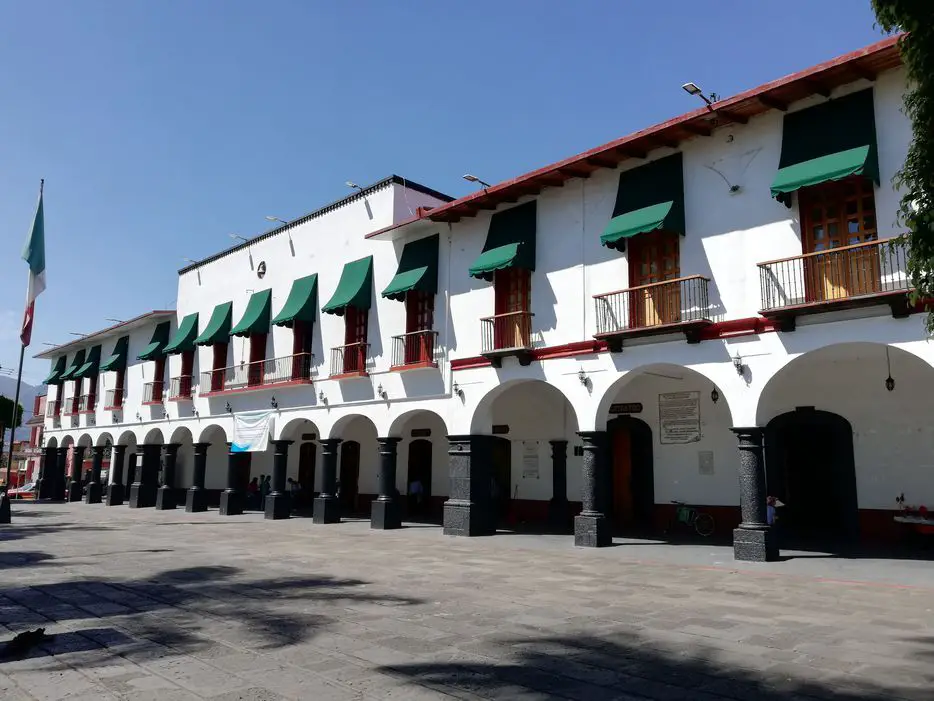 Fachada del Palacio Municipal de la ciudad de Huatusco de Chicuellar