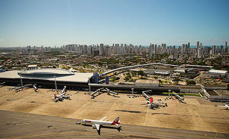 Aeropuerto de Recife Brasil