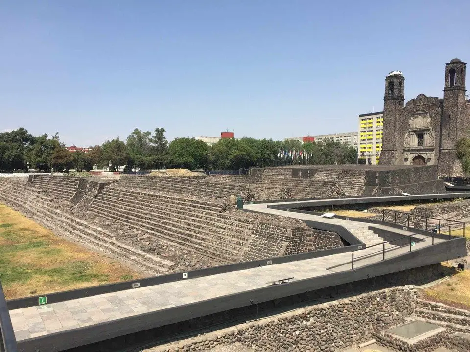Construcciones de la zona arqueológica de Tlatelolco